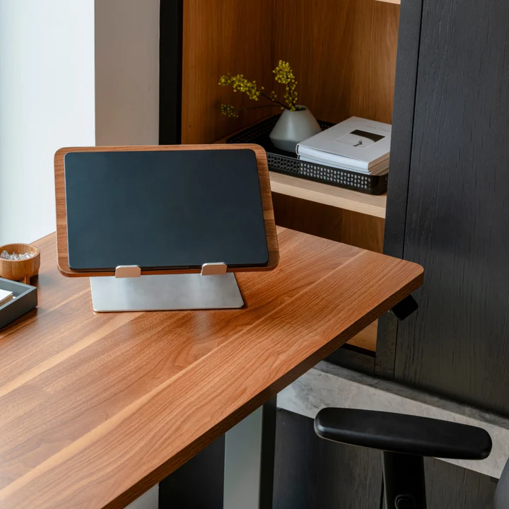 Ergonomic Collapsible Laptop Stand Featuring Wood Grain Panel and Dual-Angle Adjustment Levers